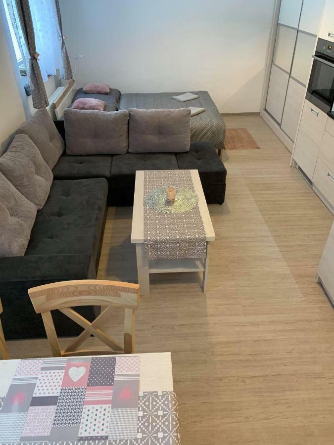 Apartman Filipovice S Letni Terasou Exterior foto